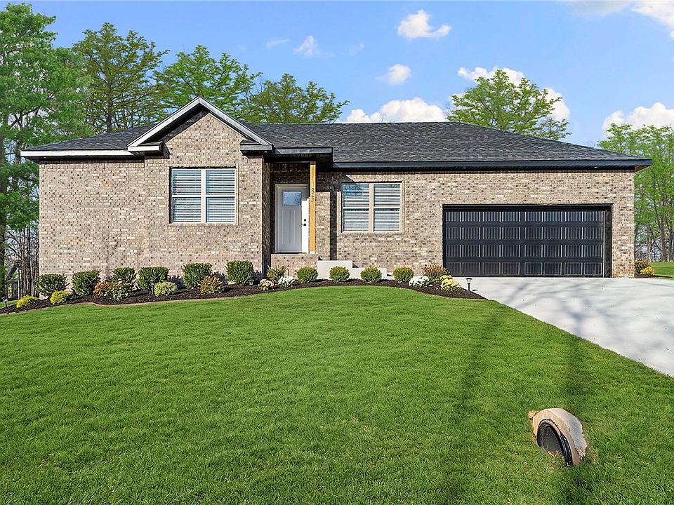 1st image of 35 Wishaw Dr