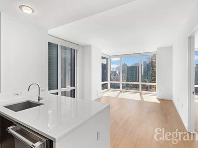247 W 46th St APT 3404, New York, NY, 10036