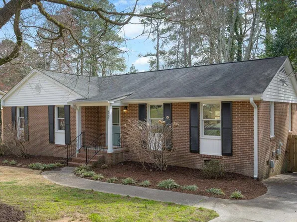 5221 Sedgefield Dr, Raleigh, NC 27609