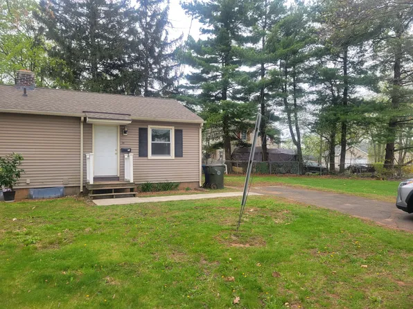 60 Fairview Dr, Berlin, CT 06037