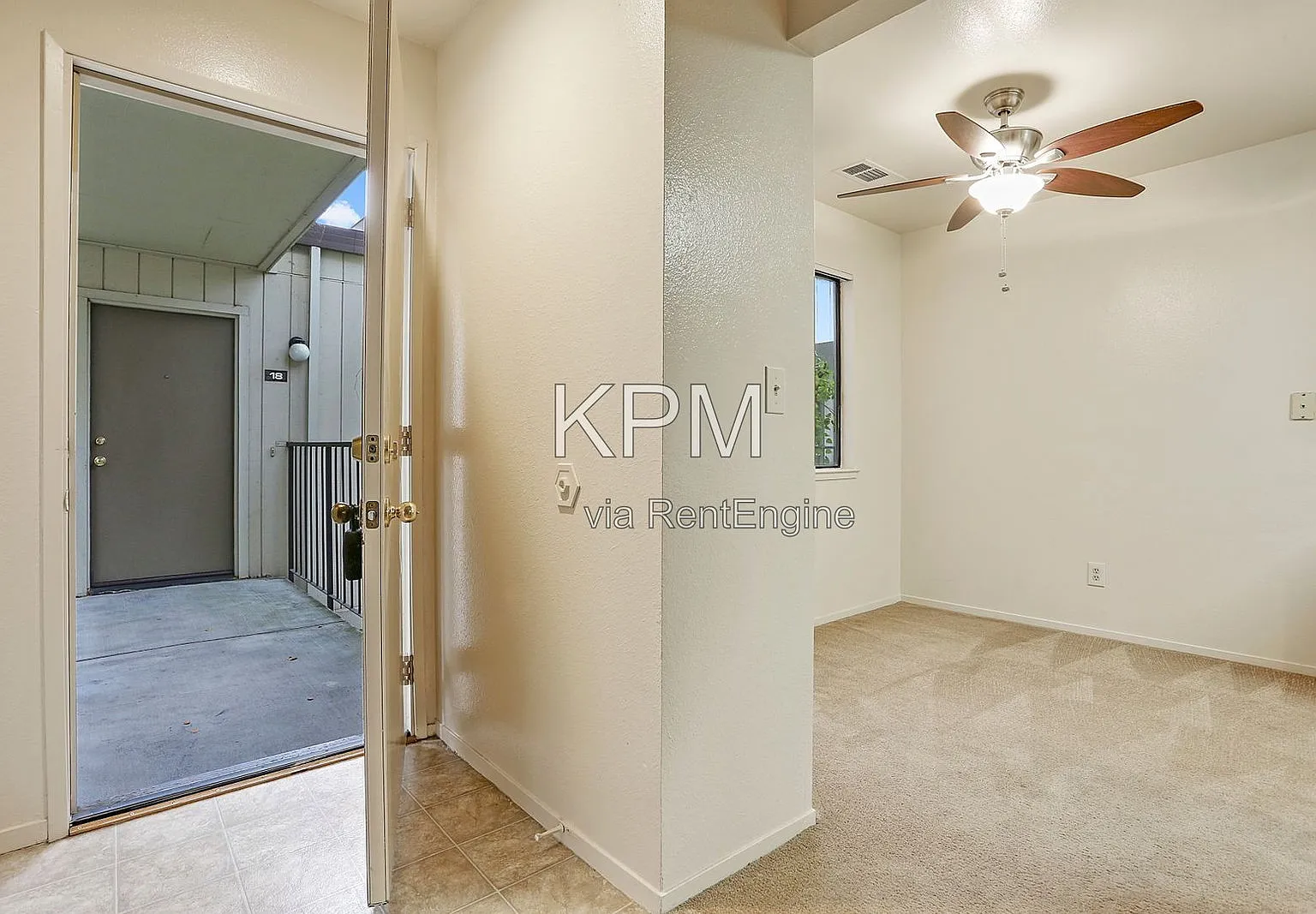 Stamford Court Apartments — Photo 2