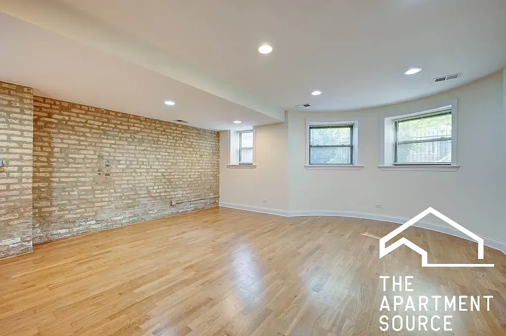2 bed, 1050 sqft, $2,795 — Photo 1