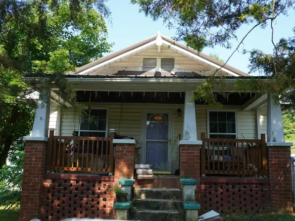 143 Massey St, Elizabethton, TN 37643