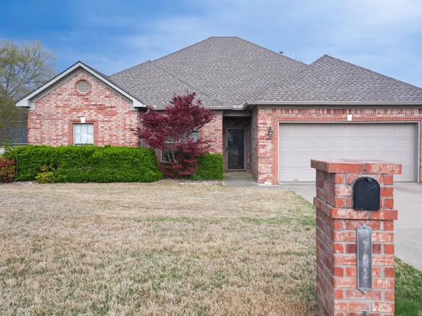 702 Keesee Cv, Benton, AR 72019