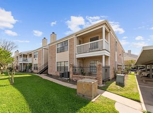 2750 Holly Hall St APT 815, Houston, TX 77054