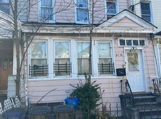 8716 104th Street, Richmond Hill, NY 11418