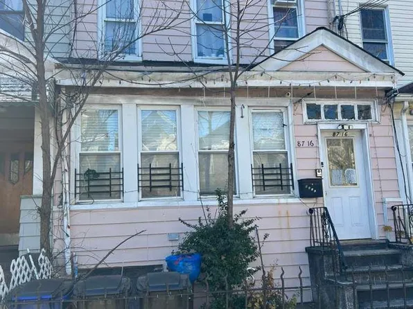 8716 104th Street, Richmond Hill, NY 11418