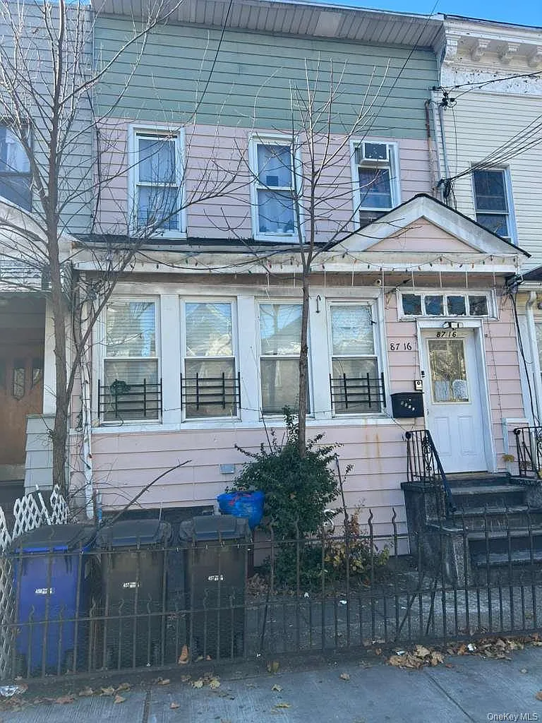8716 104th Street photo 1