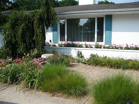 2nd image of 54651 Princess Ave
