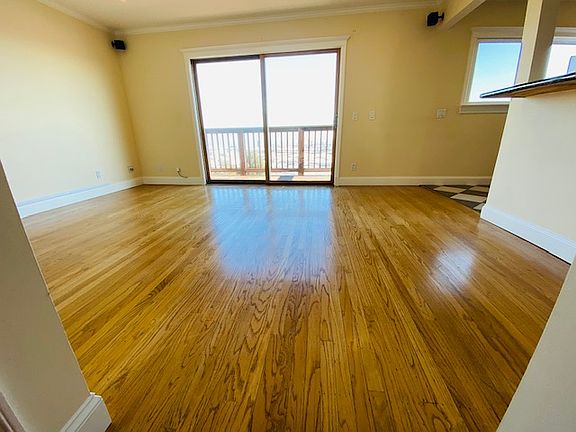 3rd image of 621 Peralta Ave #1