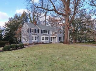 6 Llewelyn Rd, Summit, NJ 07901