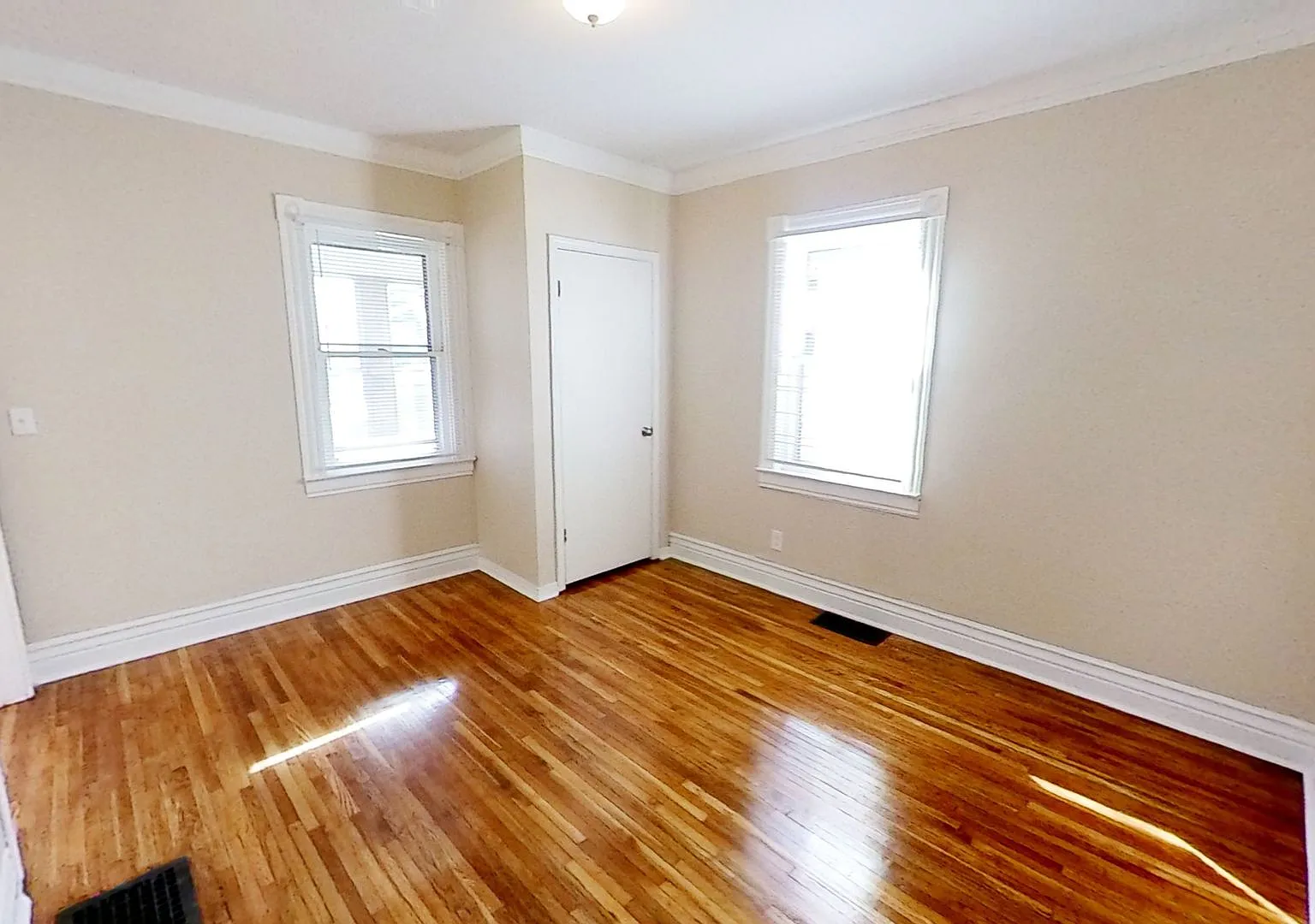 279 Pearl St | Single Family Home | 2 bd/1.5 ba | Office | Laundry Hookups | Off Street Parking |... — Photo 4