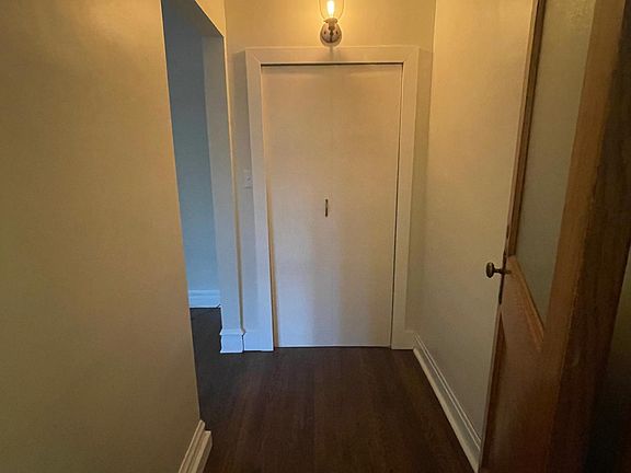 5th image of 5115 W Cullom Ave Suite 1
