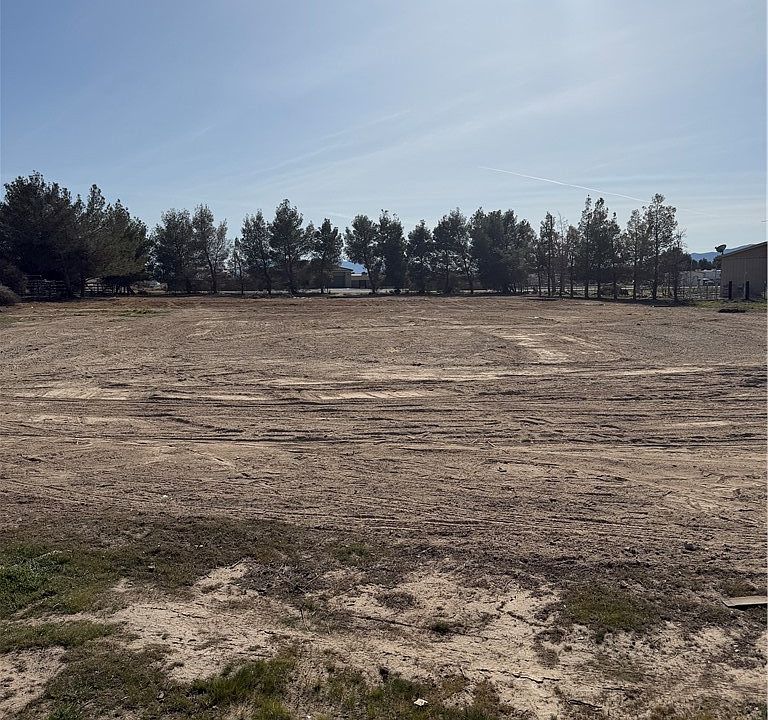 2nd image of 4740 Paiute Blvd