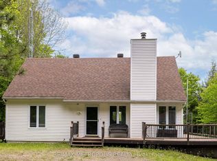 763 Narrows Lock Rd #114, Rideau Lakes, ON K0G 1V0
