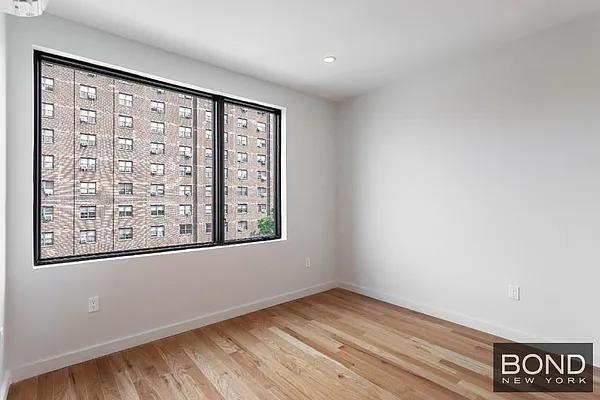 Rented by Bond New York | media 18