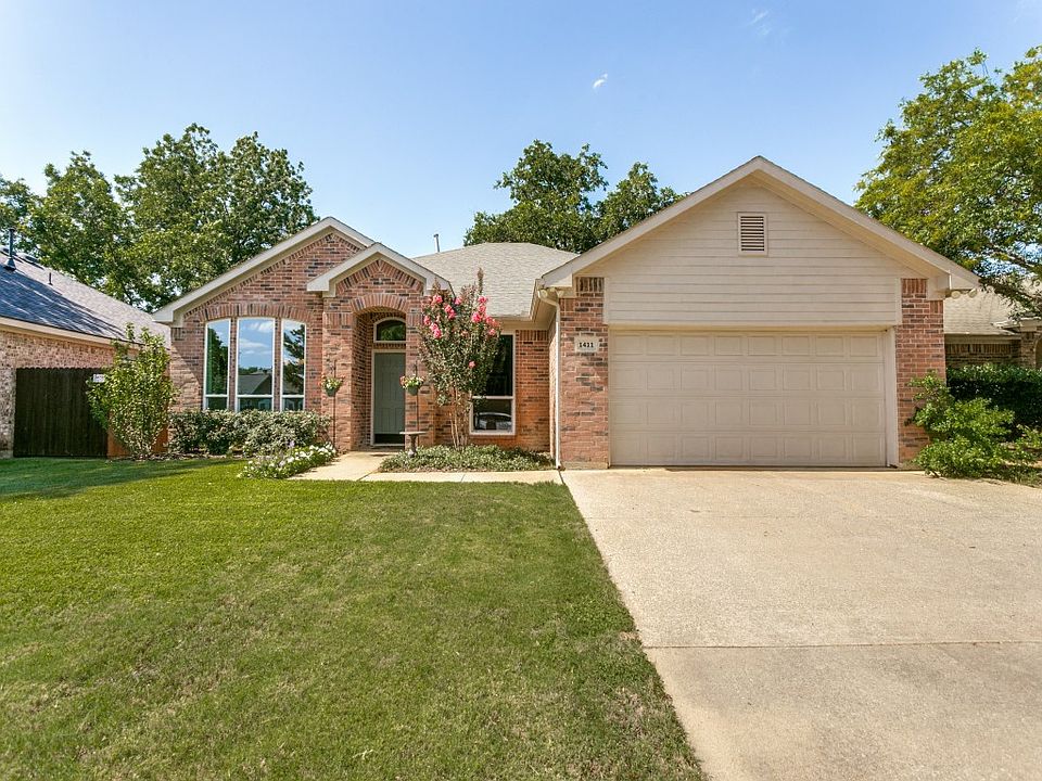 1st image of 1411 Park Palisades Dr