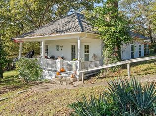 202 Oak St, Anderson, MO 64831