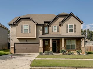 9141 Hanover St, Lithia Springs, GA 30122