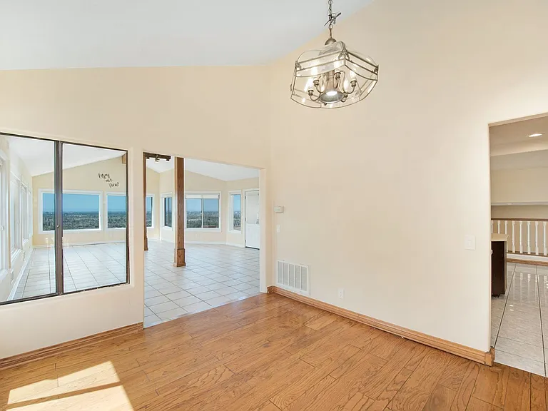 2274 N Rockridge Pl — Photo 12