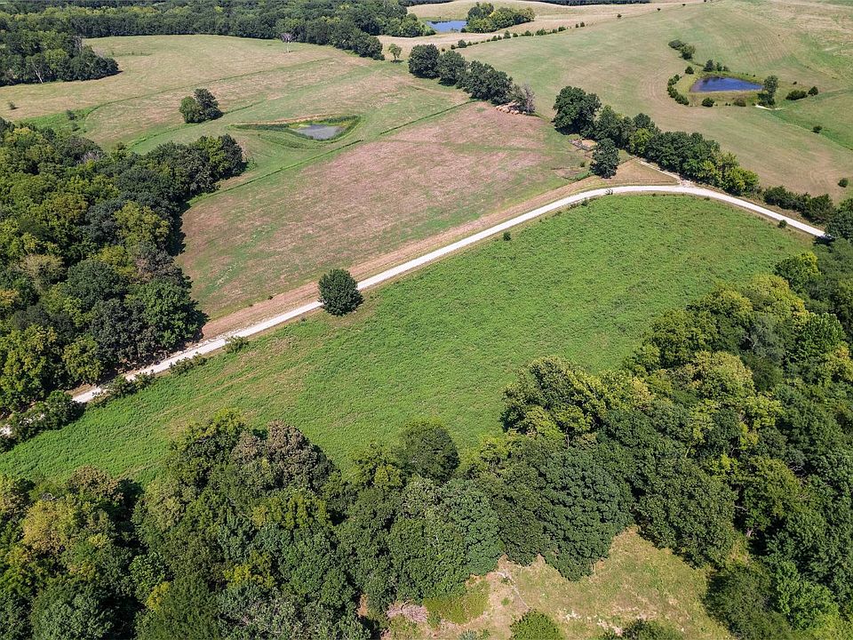 7th image of TRACT 3 SW Duroc Dr