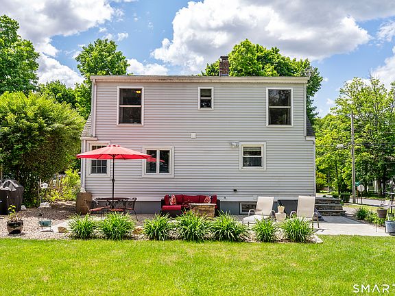 3rd image of 22 Rowe Place