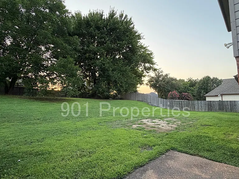 3777 Pavilion Cir — Photo 31