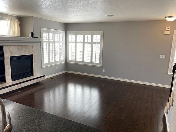 Main Floor livingroom