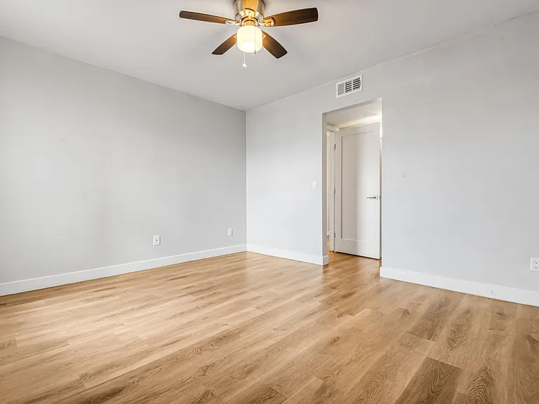 Echo Luxury Apartments — Photo 100