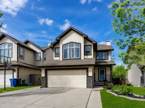 47 W Westmount Rd, Okotoks, AB T1S 2J3