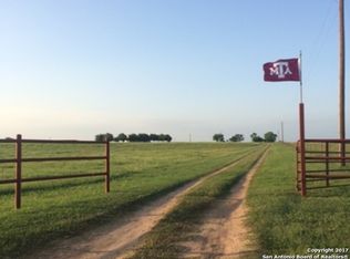 1080 County Road 7611, Devine, TX 78016