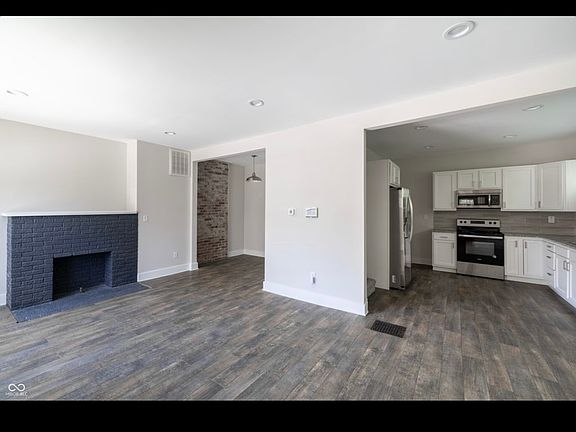 5th image of 646 E 31st St #A