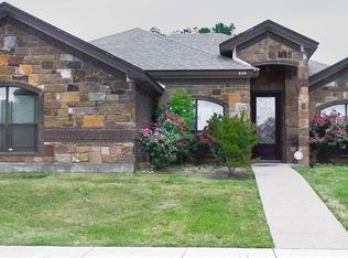 906 Springdale Ln, Lorena, TX 76655