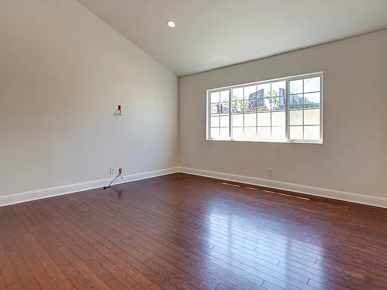 712 N Vista St — Photo 12