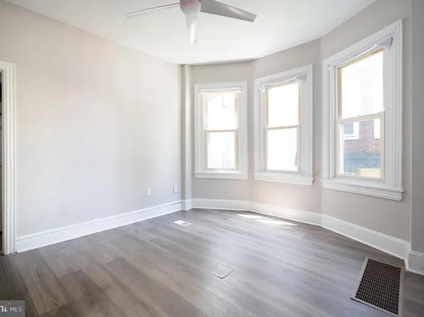 209 N 2nd St, Darby, PA 19023