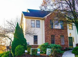 140 Fairway Landings Dr, Canonsburg, PA