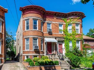 252 Woodlawn Ave, Jersey City, NJ 07305