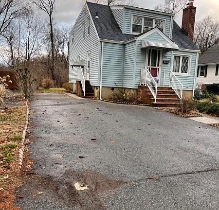 2nd image of 118 Greenwood Ave