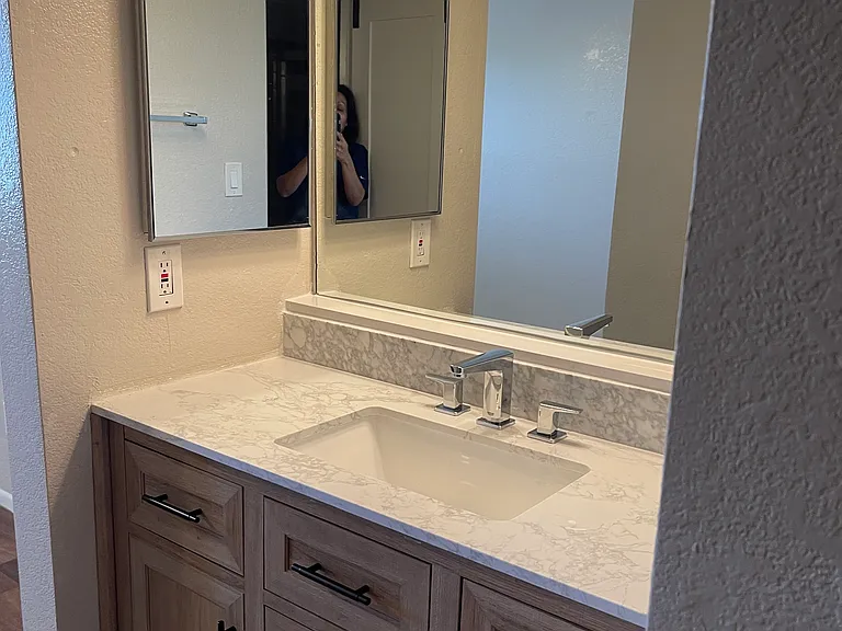 1215 E Lemon St #217 — Photo 20