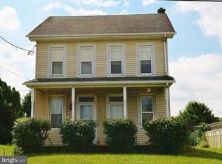 61 S Line Rd, Stevens, PA 17578