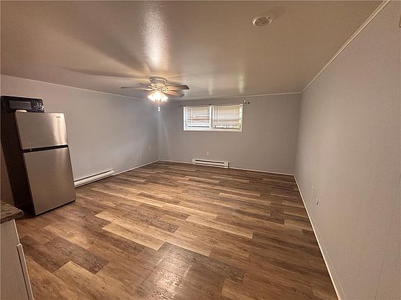 5th image of 1906 Livingston St APT D