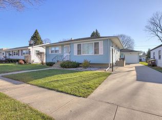 613 Highland St, Belvidere, IL 61008