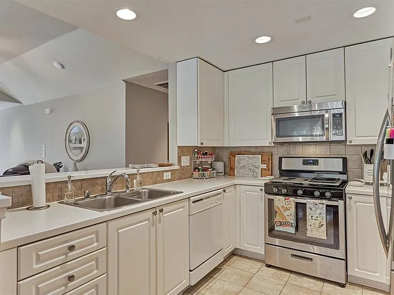 87 Woodlily Pl — Photo 19