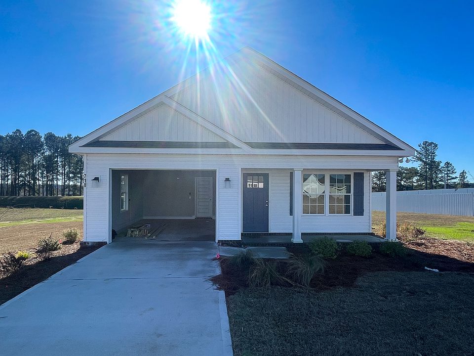 1st image of 718 Fescue Dr #1