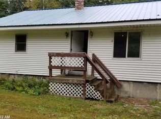 25 Ripley Rd, Harmony, ME 04942