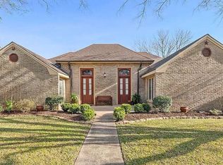209 Woodward Dr, Lafayette, LA 70508