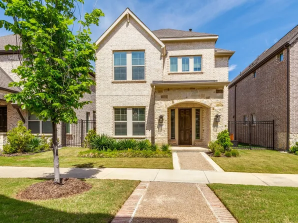 704 Yellow Warbler Way, Arlington, TX 76005