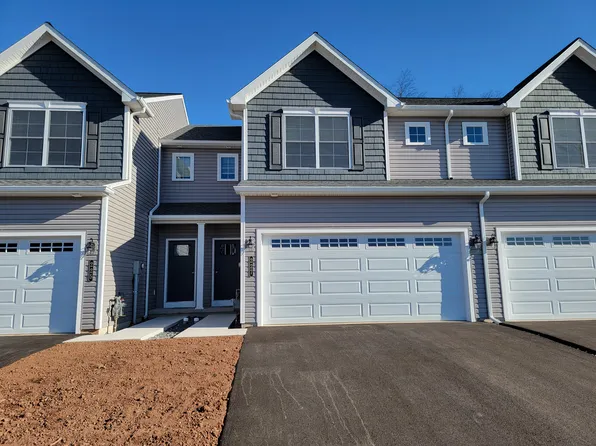 227 Sage Blvd, Middletown, PA 17057