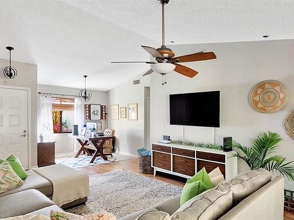 5th image of 2238R Cypress Point Dr E