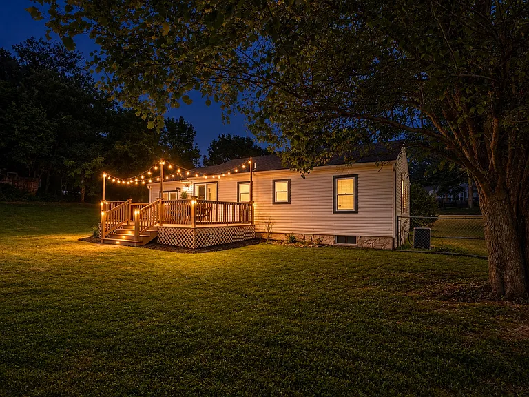 3216 W Townsend Ct — Photo 30